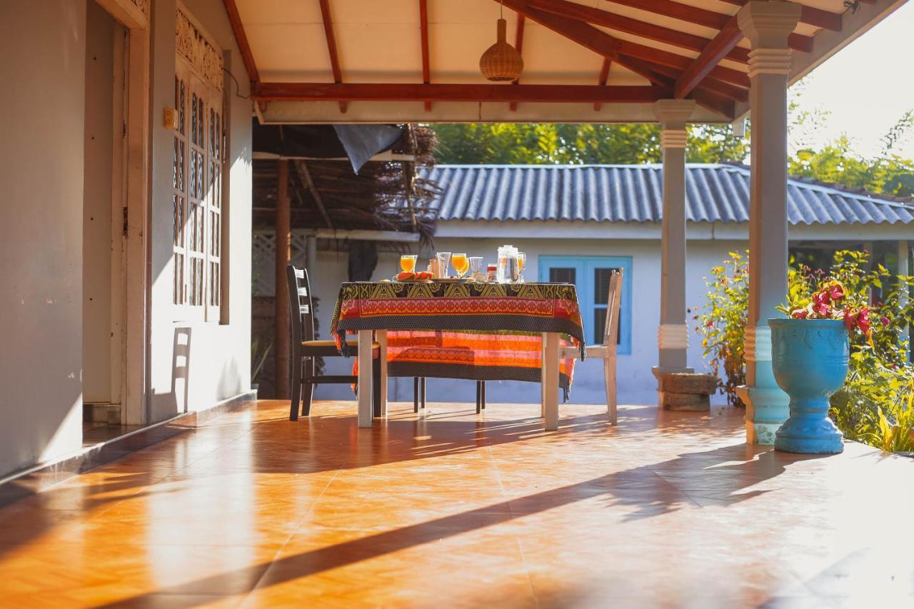 Tehan Homestay Dikwella Exterior foto